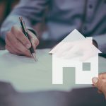 Signing a homeowners insurance contract